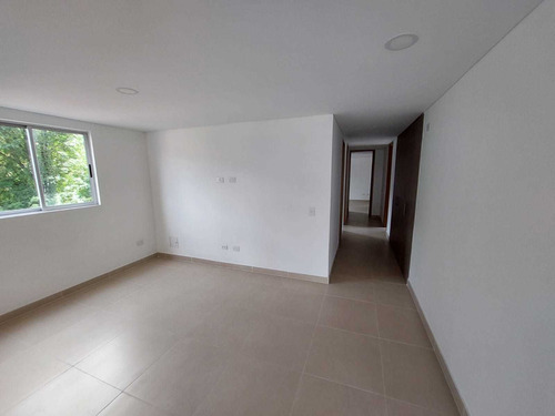 Imagen 2 de 14 de Venta De Apartamento En Envigado - Barrio El Portal