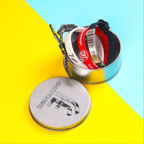 Set De Pulseras Con Estuche De Astros Messi Y Cr7 Ronaldo Rojo 19 Cm