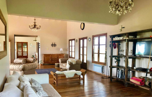 Imagen 20 de 27 de Casona De Campo En Cañuelas / Club De Polo / Eventos Corporativos / Rancho Contento Polo Team