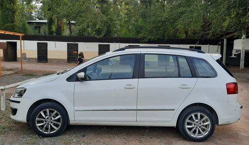 Volkswagen Suran 1.6 Highline 101cv