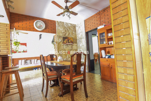 Casa En Venta En Castelar