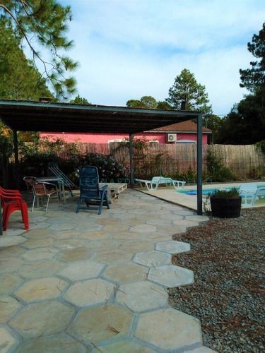 Imagen 5 de 17 de Casa Con Piscina En Balneario Zagarzazu