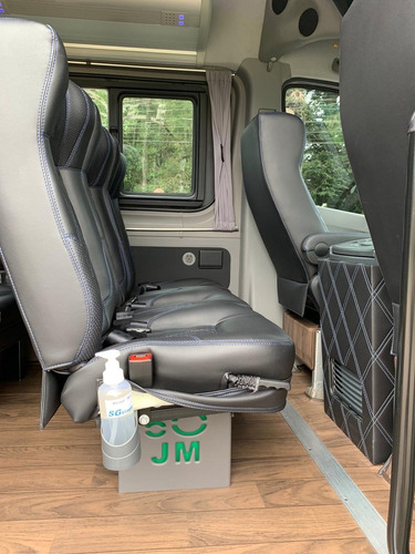 Sprinter Executiva 515 - 18 Lugares
