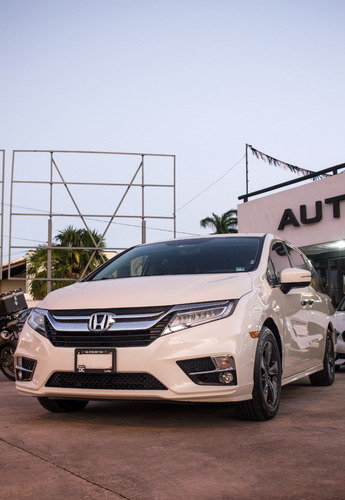 Imagen 3 de 10 de Honda Odyssey Touring