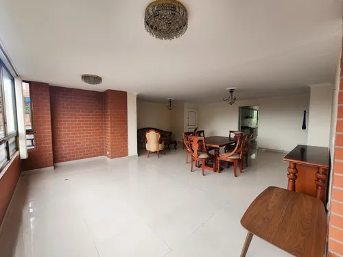 Apartamento En Venta En El Poblado. Cod V12034