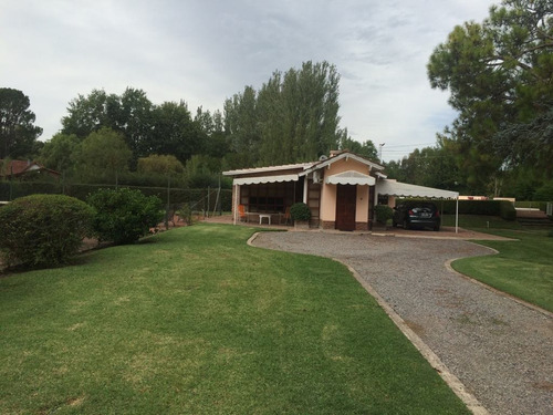 Se Vende Propiedad En Club De Campo  El Moro 