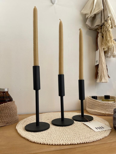 Imagen 2 de 4 de Candelabro Alto De Metal Diseño Y Deco Para Tu Mesa