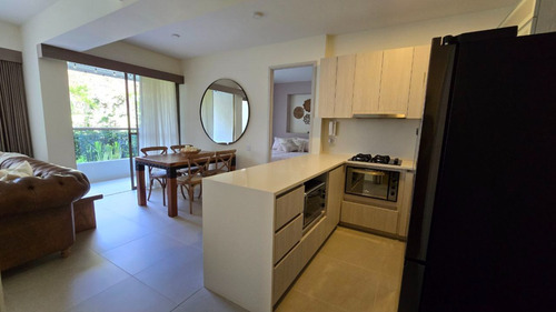 Amonte - Apartamento En Venta En Sabaneta, Cerca Del Mall Vegas Plaza, Euro Supermercado Y La Estación Del Metro La Estrella.