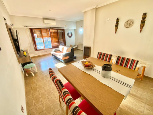 Casa En Planta Baja Reciclada A Nuevo. Excelente Ubicación
