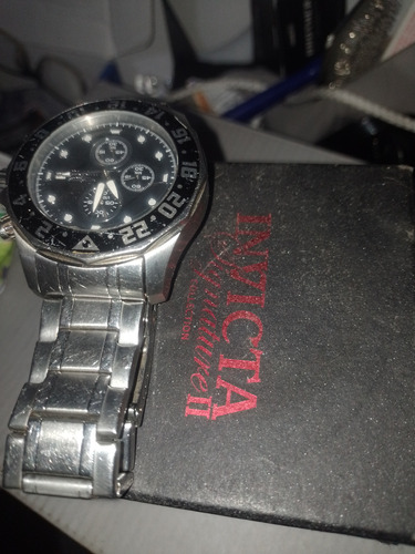 Reloj Invicta Original En Su Caja En Buen Estado 