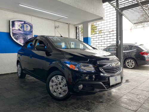 Imagem 3 de 15 de Chevrolet Onix 1.4 Mpfi Lt 8v Flex 4p Manual