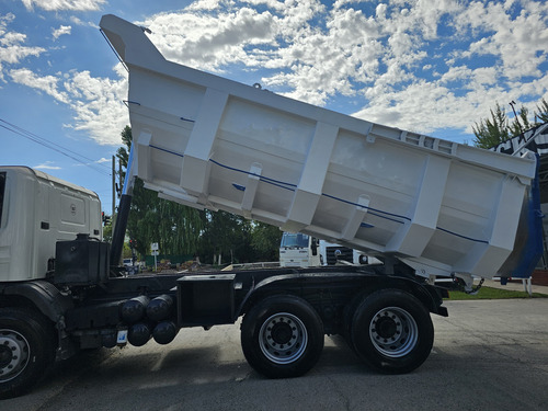 Scania P310 6x4 Camión Volcador Año 2008 Rentaltrucks Vial