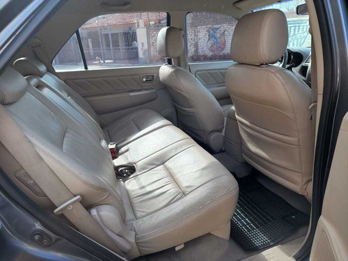 Imagen 5 de 8 de Toyota Sw4 2008 3.0 I Srv C/cuero 4x4 (2009)
