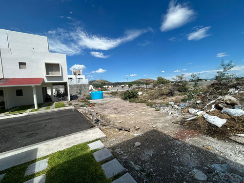 Terreno Plano En Venta. Fracc. Aiyana, Xochitepec, Morelos