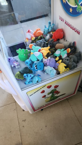 Alquiler Maquinas Grua De Peluches Y Premios Juegos Eventos