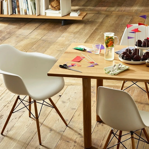 Sillones Eames Cocina Comedor Plastico Y Patas De Madera X 2 Asiento Negro
