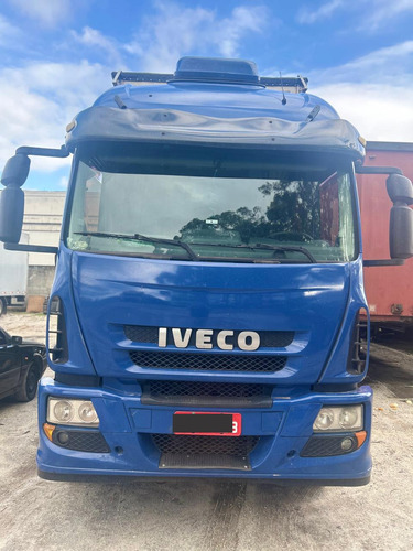 Iveco Cursor 330, 4x2, Teto Alto Ano 2011