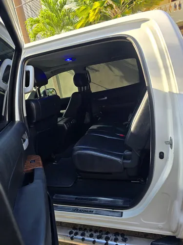 Toyota Tundra Platinum 2012, Color Blanco