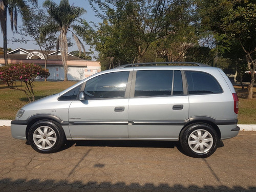 Imagem 3 de 15 de Gm - Chevrolet Zarifa Expression Automática