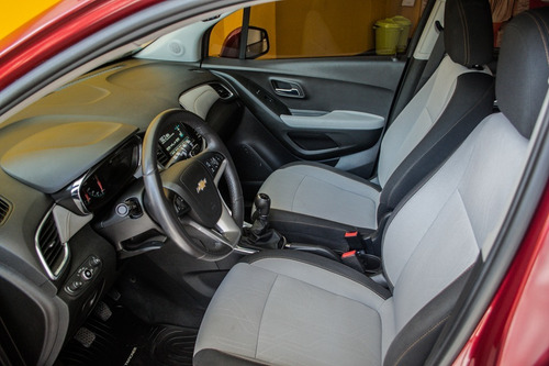 Imagen 4 de 15 de Chevrolet Tracker 2018 1.8 Ltz 140cv Con Gnc Ac235 Nv