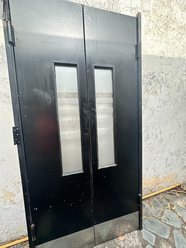 Puerta Vaivén Doble Hoja C Visor 2.20x235 Industrial Leer ! Negro (Usado)