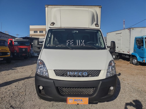 Imagem 2 de 15 de Iveco Daily 35s14 Bau De Aluminio 2013