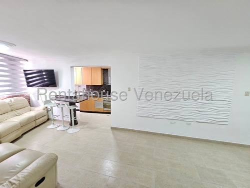 Apartamento En Venta En Condominio Privado Con Piscina Vigilancia 24 Horas Pozo De Agua Moderno Lujoso Nela 25-16628
