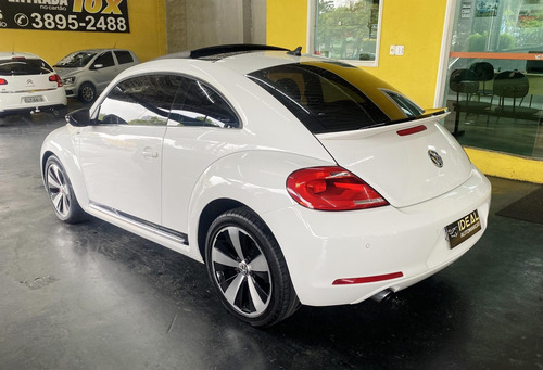 Imagem 6 de 18 de Volkswagen - Fusca 2.0 Tsi 16v Aut. (kit R-line) - 2013