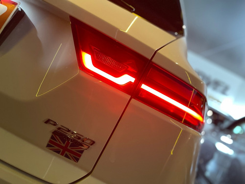 Jaguar E-Pace 2.0 16V P250 FLEX R-DYNAMIC S AWD AUTOMÁTICO