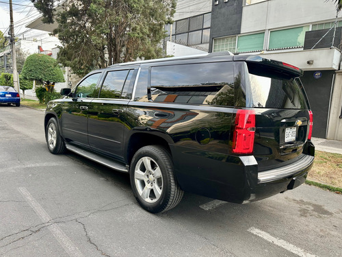 Chevrolet Suburban 5.3 Ltz V8 4wd 2da Cubo At