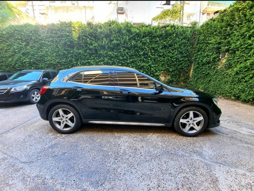 Imagen 4 de 10 de Mercedes-benz Clase Gla 1.6 Gla250 Amg-line 211cv 2017