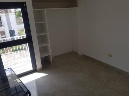 Imagen 23 de 30 de Casa En Alquiler En Cabudare, Cercano A La Mendera, Numero De Contacto Teléfono: 22-6076, Rent-a-house Centro Occidente Mls Código: 22-6076, Conjunto Cerrado, Cuenta Con 3 Habitaciones, 3 Baños