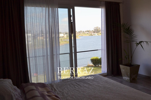Casa En Venta A La Laguna En Barrio San Matías Area 5 Escobar Lote 936 M2