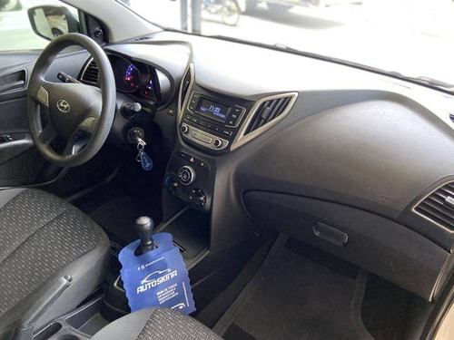 Imagem 10 de 12 de Hyundai Hb20 1.0 Comfort 12v Flex 4p Manual