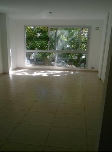 Imagen 3 de 10 de Venta Monoambiente En 51 Y 20