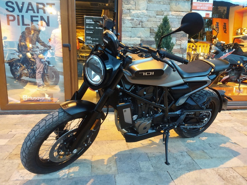 Husqvarna Svartpilen 701