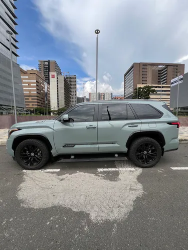 Toyota Sequoia 3.5 V6 Platinum
