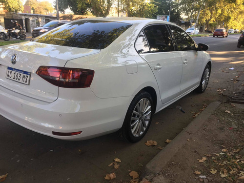 Imagen 4 de 8 de Volkswagen Vento 1.4 Highline 150cv At 2017