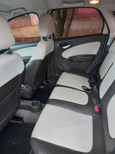 Fiat Grand Siena 2015 1.6 16v Essence Flex Dualogic 4p