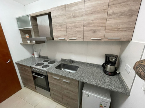 Imagen 9 de 17 de Monoambiente Impecable Moron Centro