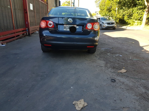 Volkswagen Vento 1.9 I Advance 2010