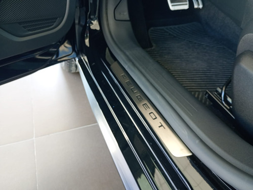 Peugeot 208 1.0T Gt