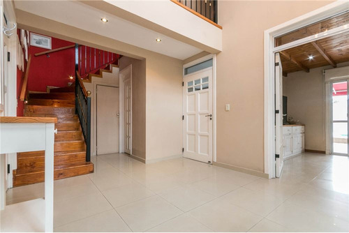 Venta Casa 4 Dormitorios En Glew - Con Pileta