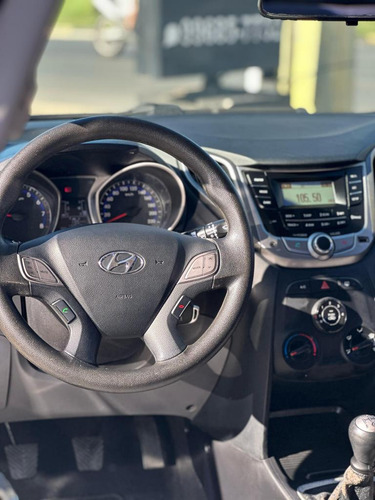 Hyundai HB20S 1.0 Flex 12V Mec. 4P