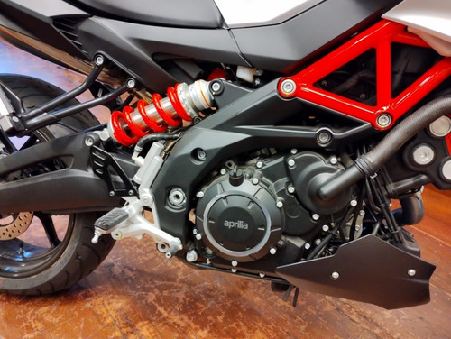 Imagen 6 de 15 de Aprilia Shiver 900 Año 2020