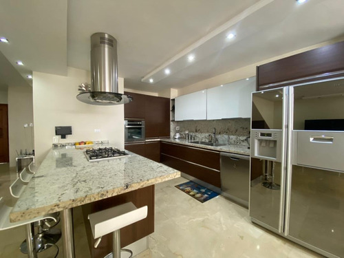 Imagen 5 de 24 de Feranndo Perez Vende Exclusivo Townhouse En Doral Park , Piedra Pintada, Mañongo