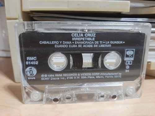 Celia Cruz - Irrepetible (1994)(cassette Original Sin Portad