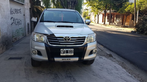Toyota Hilux 3.0 Cd Srv Cuero I 171cv 4x2