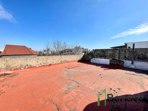 Imagen 28 de 30 de Venta En Block. 2 Locales Y 4 Dptos. Ideal Inversionista.