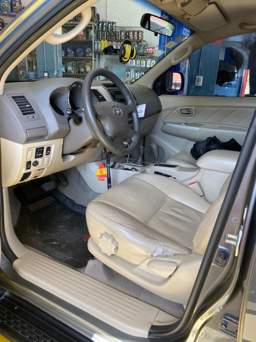 Toyota Sw4 Srv 3.0 Tdi Aut. 4x4 Cuero 2008 Cubiertas Nuevas
